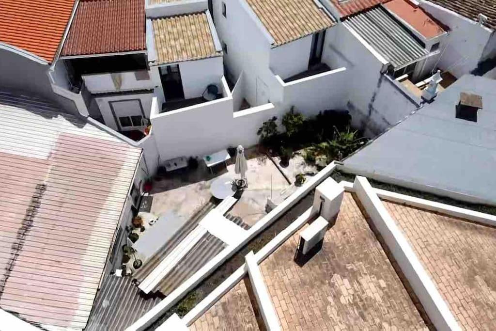 Typical House Faro Downtown Private Entrance别墅 外观 照片
